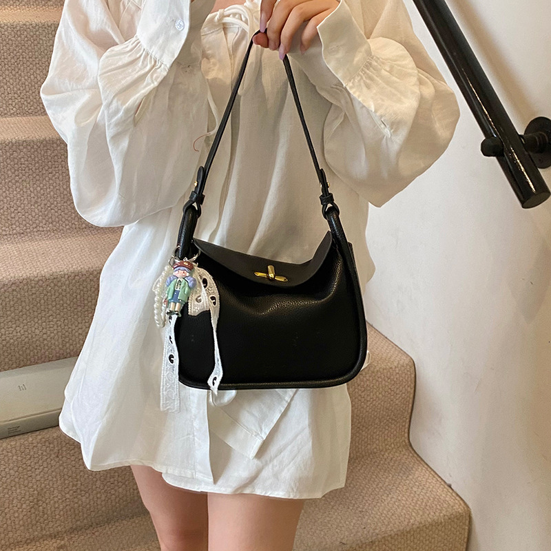 designer Niche Design Toast Bag for Women 2025 New Korean Lychee Pattern Handbag Commuter Shoulder Crossbody Pillow Bag