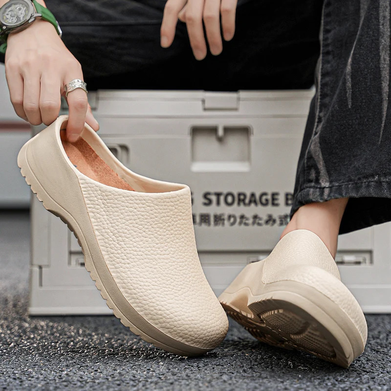 Summer Waterproof Light Comfortable Chef Shoes Suitable for el Restaurants Hospital Kitchen Safety Shoes Non-slip Sandals 250605