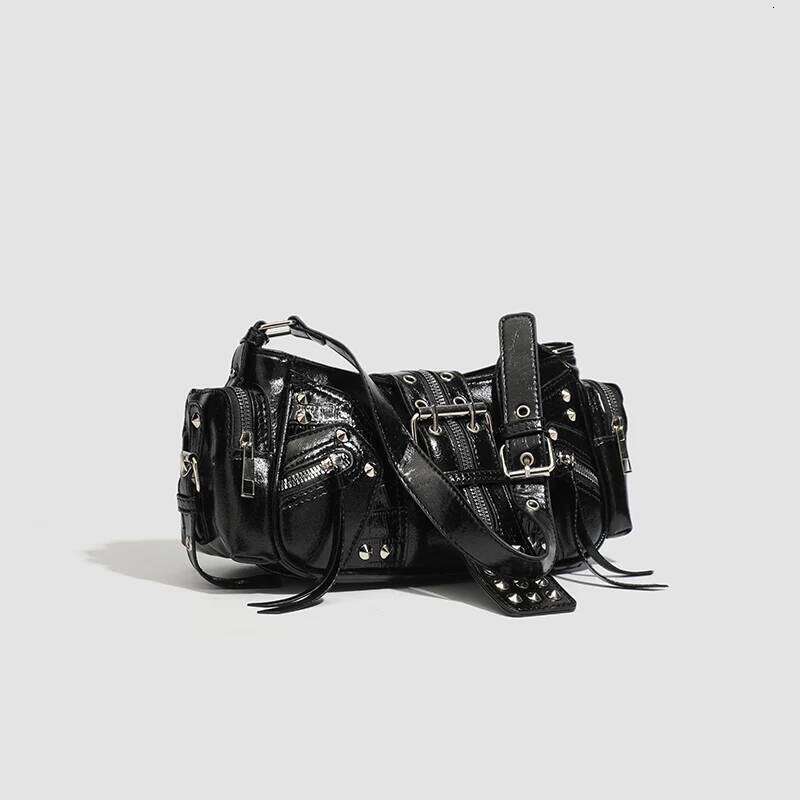 Female retro punk rivet motorcycle PU leather one-shoulder armpit bag designer fashion spicy girl Y2K off-road handbag