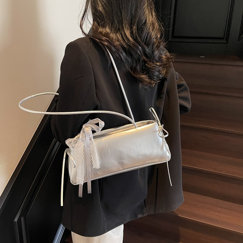 designer High-Quality Texture Small Bag for Women 2025 New Fashion Versatile Shoulder Underarm Bag Spring Summer Handbag Baguette Bag