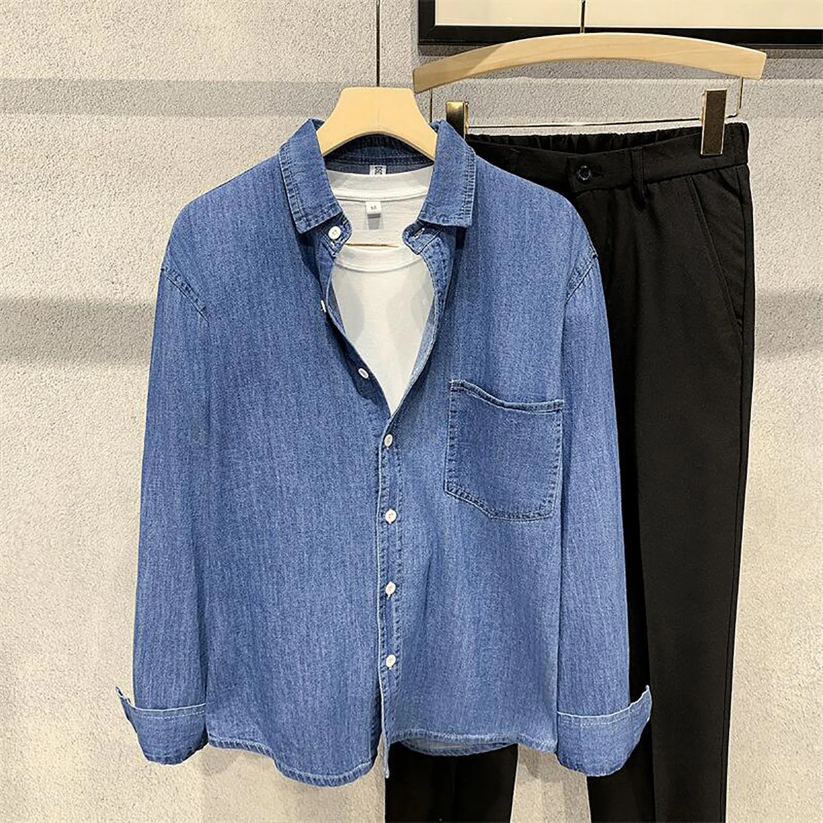 Mens Fashion Clothing Spring Autumn Korean Casual Allmatched Blue Denim Shirts Retro Long Sleeve Single Breasted Coat 250530
