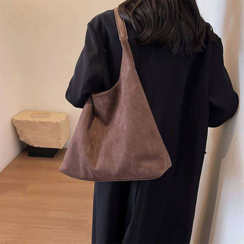 Autumn and Winter Vintage Women's Large Capacity Suede Shoulder Solid Color Simple Versatile Bucket Bag