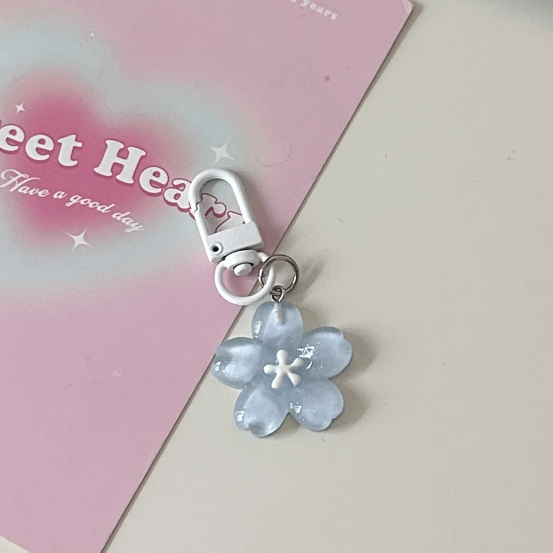 Simulated Sakura Key Chain Resin Flower Jelly Sakura Pendant Keyring Cherry Blossom Translucent Flower Doll Pendant 250606