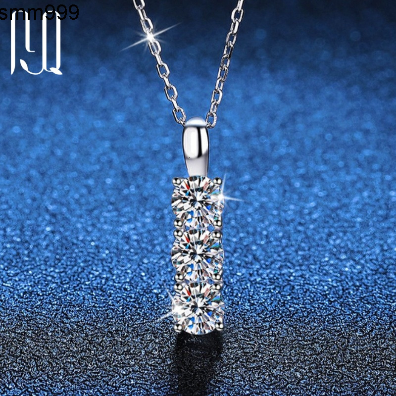 PYQ Light Luxury Fashion 925 Sterling Silver Pendant Mosang Diamond Necklace Three Stone 1.5 Ct Moissanite Necklace