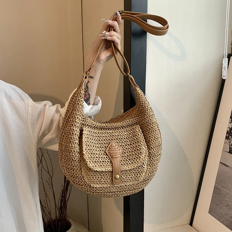 Fashionable Retro Large Capacity Woven Bag Beach Vacation Beachside Straw Single Shoulder Slant Crossbody Bag 250605