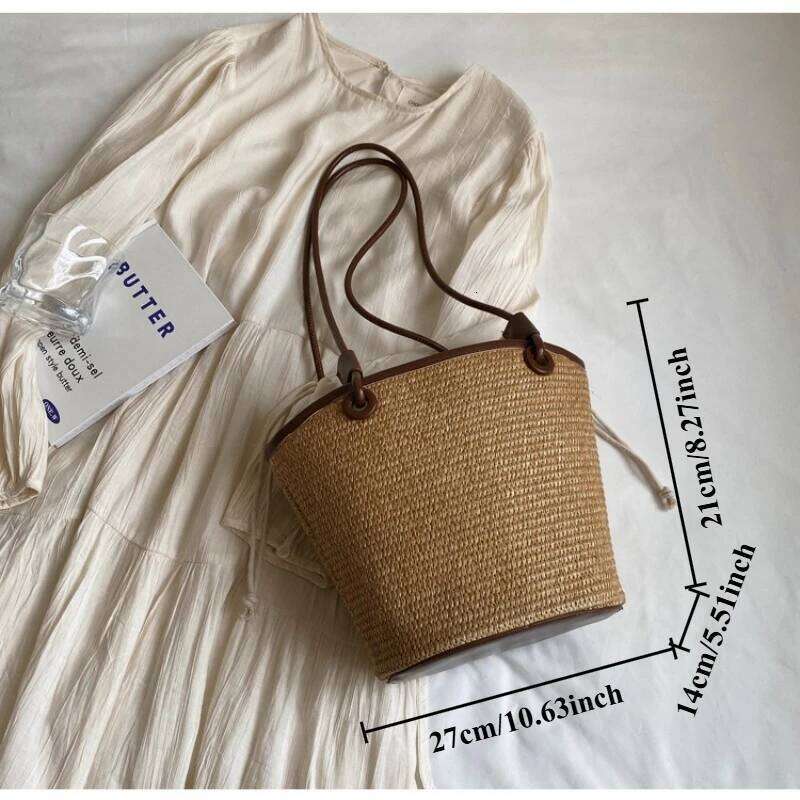 Rustic Style Woven Female 2025 New Seaside Vacation Beach Straw Bag Summer Leisure Shoulder Bucket Bags