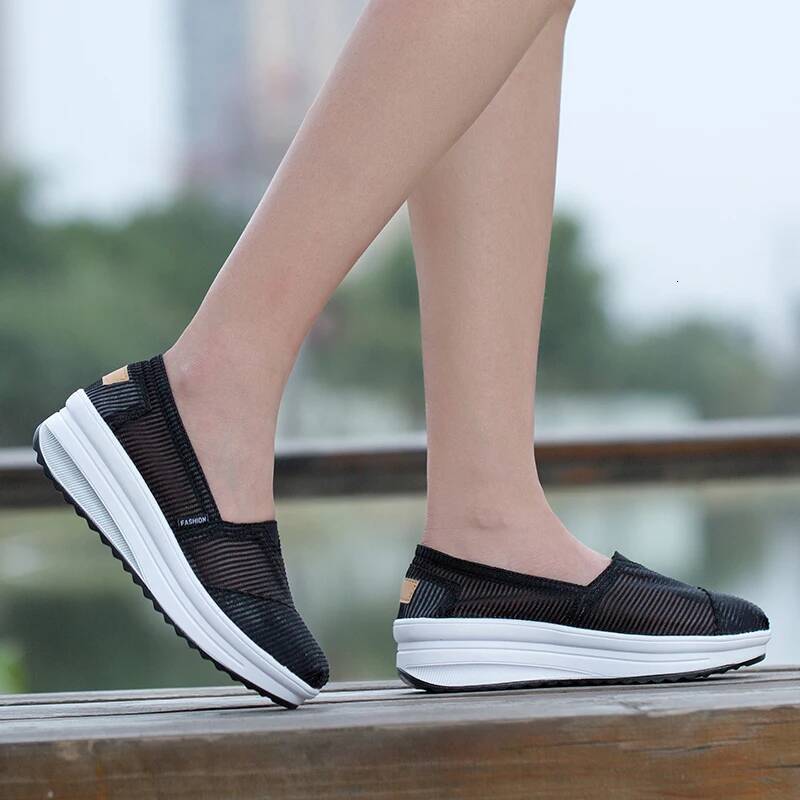 ddmyoutdoor Women Leisure Sports Comfortable Platform Breathable Mesh Lightweight Summer Walking Anti Slip Thick Soled Casual Shoes Outdoor Outdoor Sh