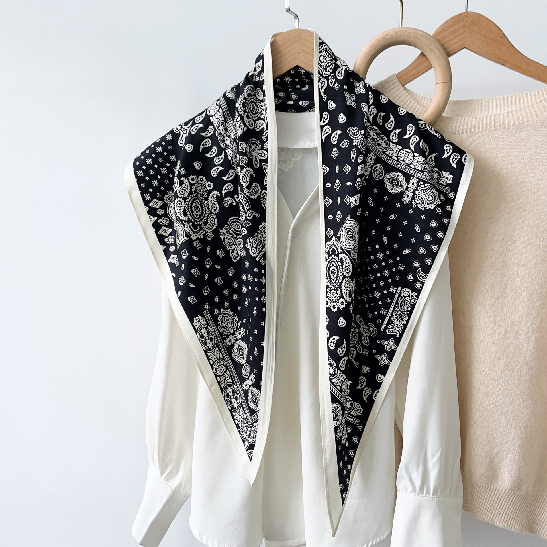 K943 Korean cashew print triangle silk scarf for women in summer atmosphere wear headscarf imitation silk fashionable hairband accessories