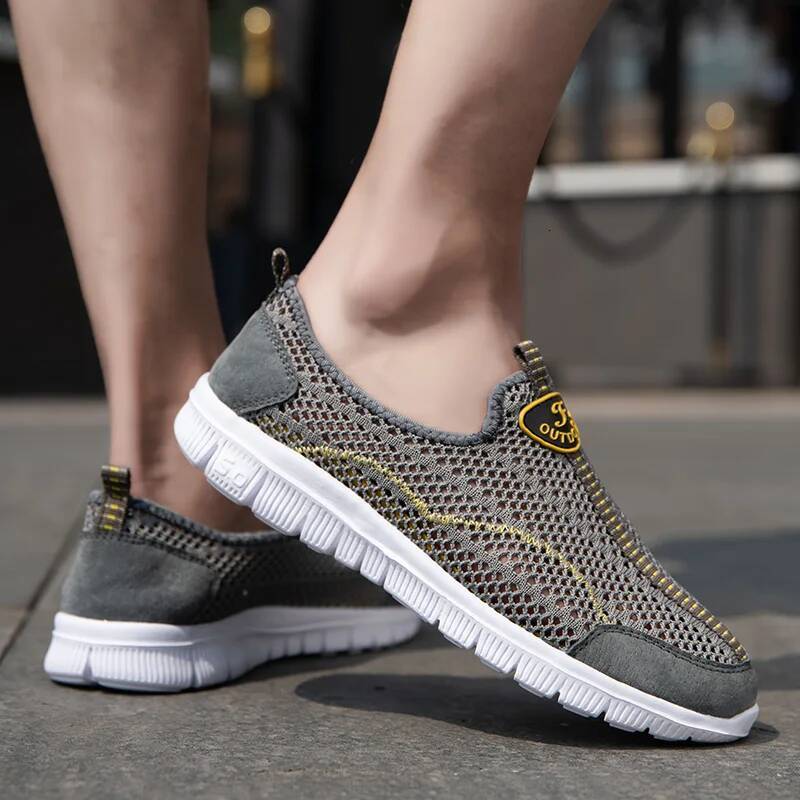 Ddmyoutdoor Summer Men Sneakers Hollowed Out Classic Casual Breathable Mesh Jogging Without Straps Lightweight Walking Shoes Tenis Masculino Outdoor S