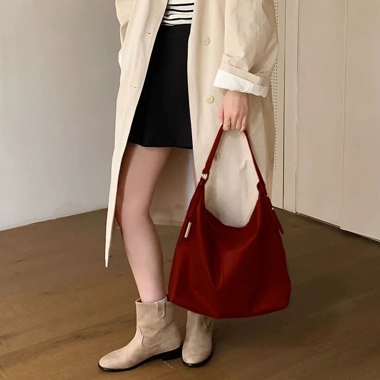 designer New Year Bag Autumn Winter Large Capacity Tote Bag 2025 New High-end Simple Versatile Chinese Style Commuter Shoulder Bag