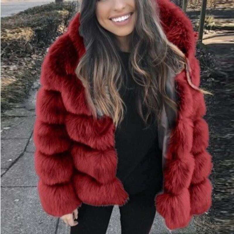 Winter coat women new outerwear short furry fluffy jacket woman fur Fake