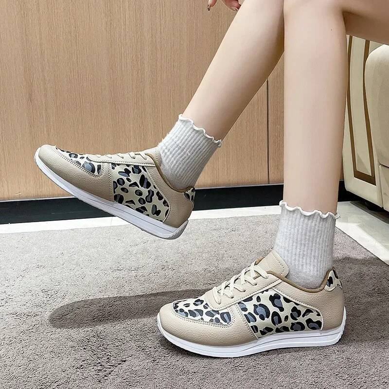 Ddmyoutdoor Ladies Spring Fashion Leopard Print New Casual Single Shoe With Soft Sole And Lace Up Outdoor Hiking Breathable Sneakers Shoes Outdoor Sho
