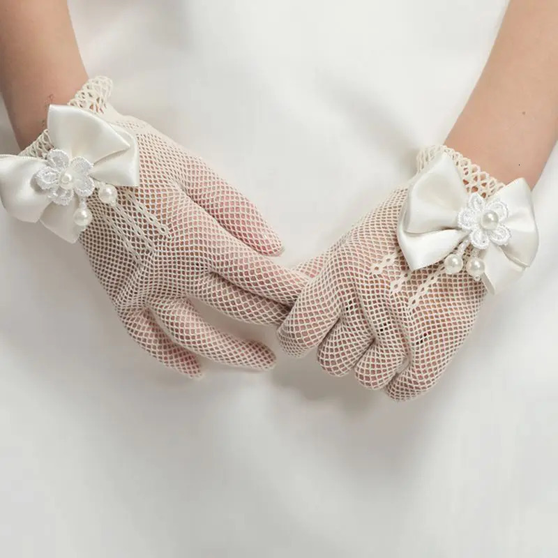 Fashion Princess Wedding Gloves for Girls Mesh Evening Childrens Holiday Accessories with a Birthday Bow Performance Gloves for 250603