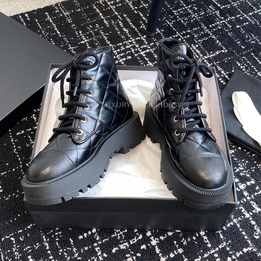 High quality Chunky heels Ankle boots Genuine Leather lace-up thick-soled Knight Combat boots Platform fashion boots Casual Luxury designer boots for womens