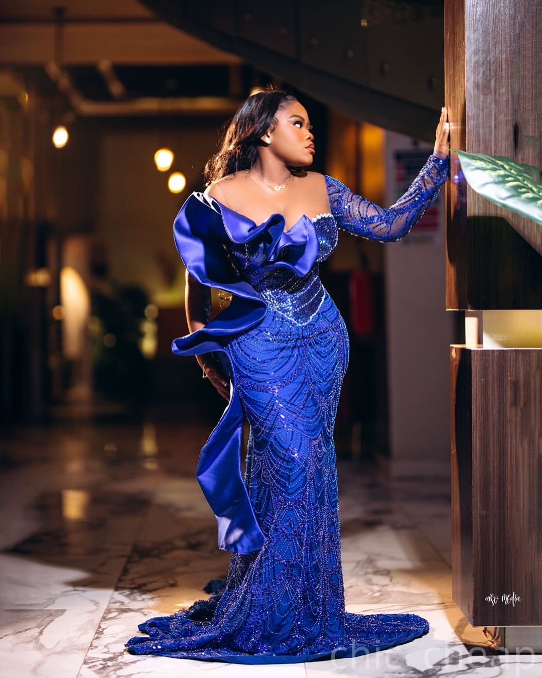 Royal Blue Mermaid Prom Dresses 2025 Sequined Crystals Ruffles Elegant Evening Formal Party Second Birthday Engagement Gowns Plus Size Dress For Speci