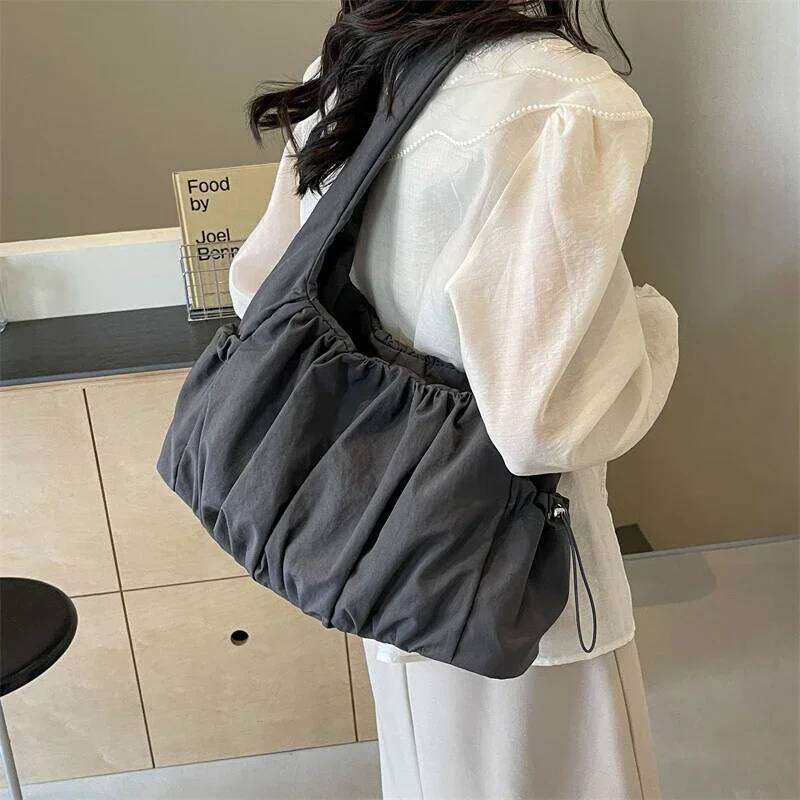 Nylon Cloth Women Tote Large Capacity Summer 2025 New Fashionable women's pleated Outdoor Travel bag Shoulder Bag