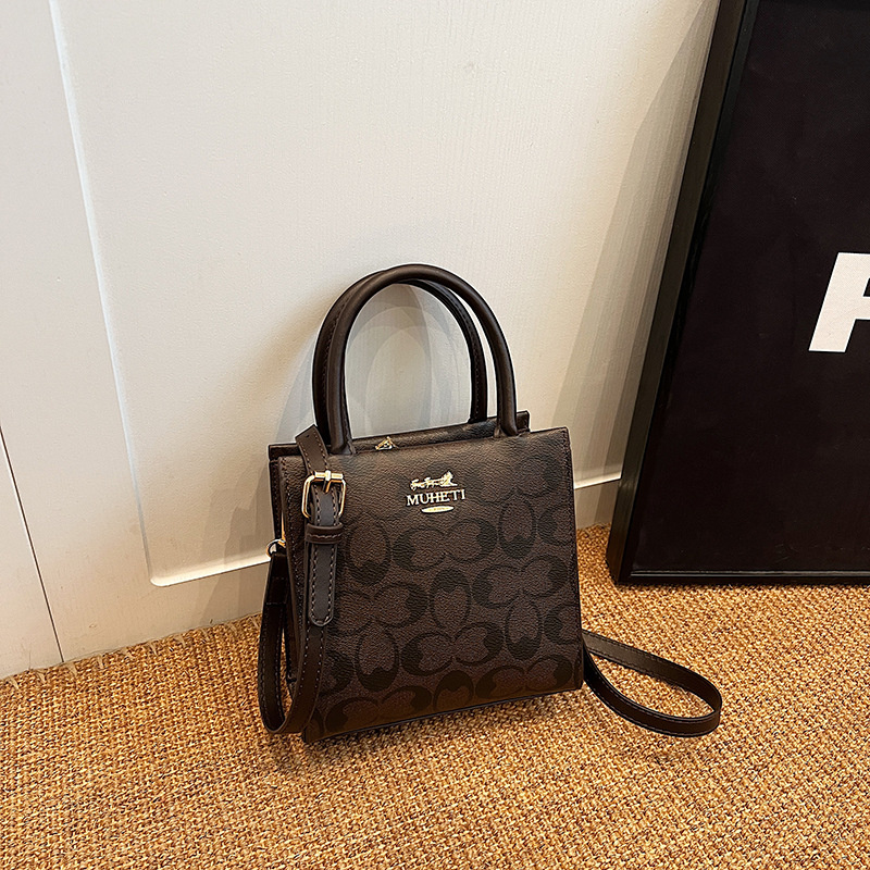 Designer bag free shipping 2025 new fashion light luxury high-end texture personalized printed small square bag single shoulder crossbody bag for wome