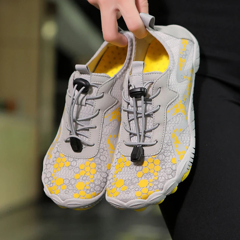 HKDQ Size 35-46 Couples Beach Shoes With Fingers Quick Dry Non Slip Barefoot Sneakers Men Lightweight Summer Women Aqua Shoes 250605