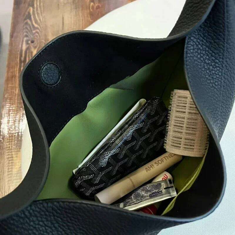 Series Curve 2025 Spring New Medium-sized Moon Tooth Single Shoulder Underarm Storage Bag