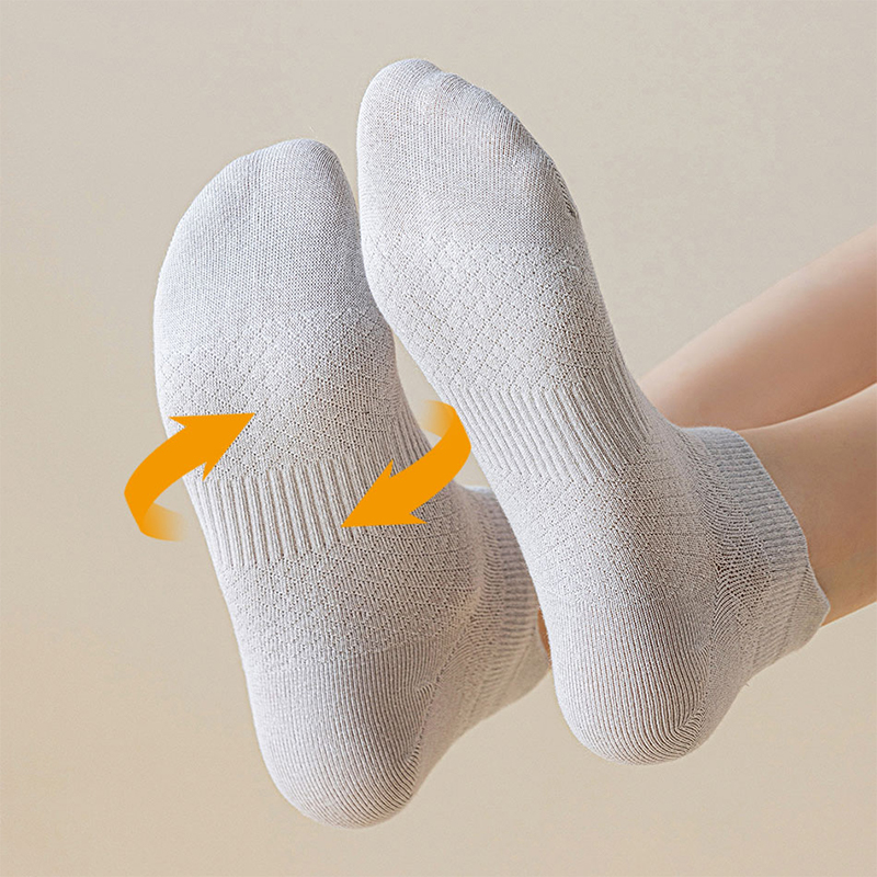 Cotton-Linen Antibacterial Socks Breathable Organic Blend Footwear Accessory with Germ Resistance