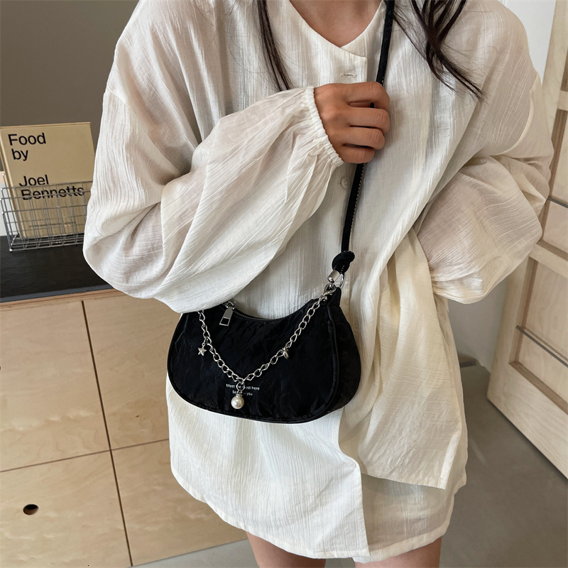 designer Niche Design Chain Underarm Bag 2025 New Women's Versatile Handbag Shoulder Bag Crossbody Bag