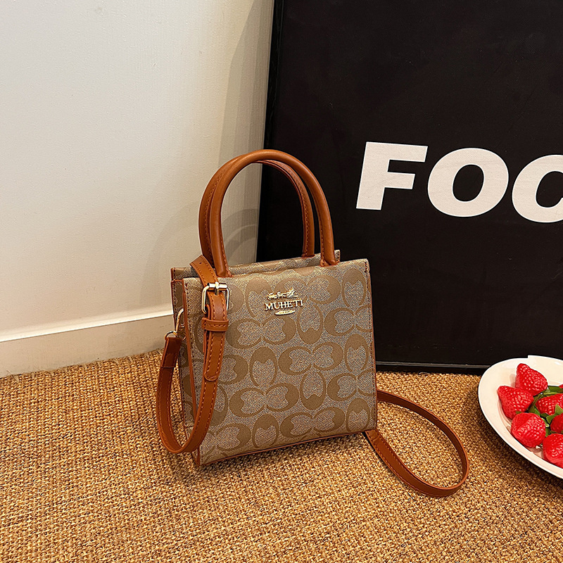 Designer bag free shipping 2025 new fashion light luxury high-end texture personalized printed small square bag single shoulder crossbody bag for wome