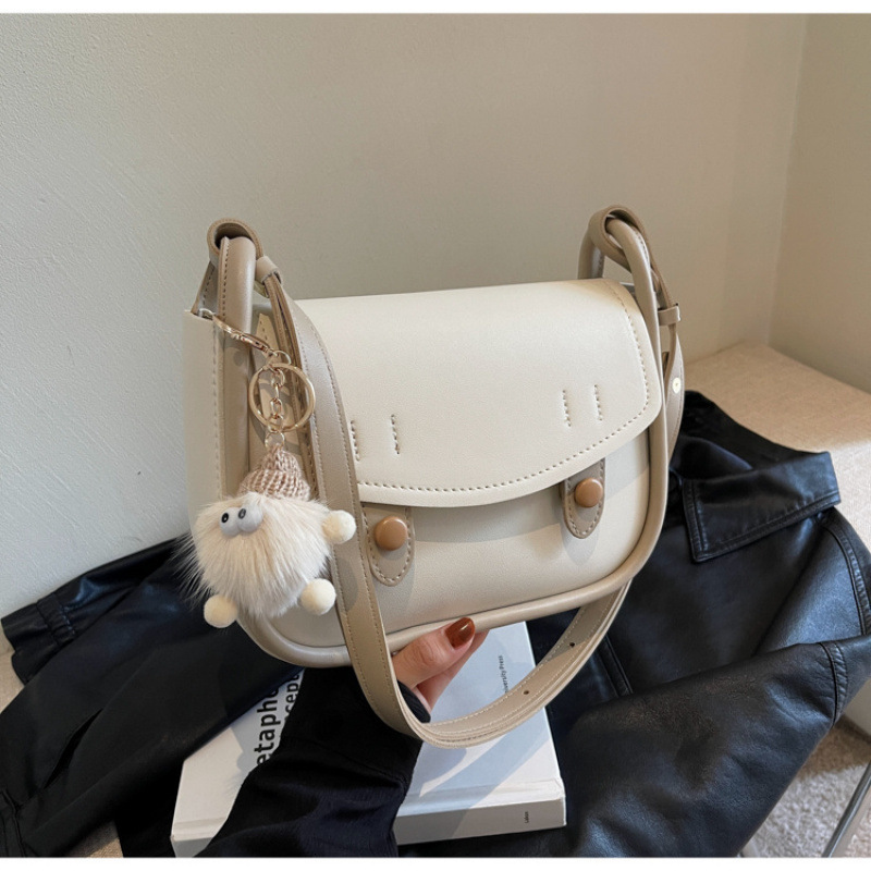 Top Brand High Quality New Style Small Bag 2025 New Fashion Niche Single Shoulder Texture Underarm Versatile Crossbody Bag Saddle New Free Delivery De