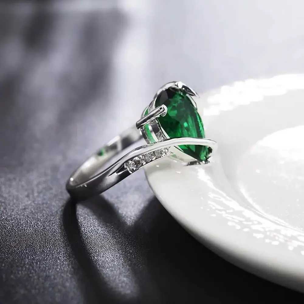 925 Sterling Silver Green Crystal Water Droplets Rings For Women Size 7 8 Fashion Christmas Gifts Engagement Wedding Jewelry XJ250606