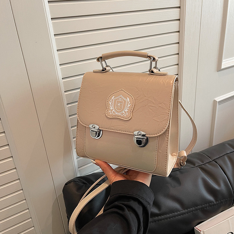 designer Fashion Trend Women's Backpack 2025 Summer New Simple Versatile Commuter Backpack Korean Style Handbag Shoulder Bag