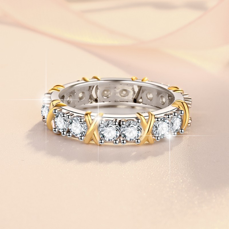 Elegant Moissanite Women's Ring in S925 Sterling Silver, Gold-Plated, Unique Stackable Design, Perfect for Engagements and Special Occasions, Cro