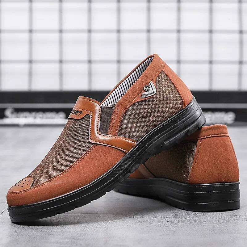 Ddmyoutdoor New Spring Canvas Men Loafers Slip On Casual Shoes Fashion Summer Breathable Soft Flat Driving Shoe Hjk Outdoor Shoes