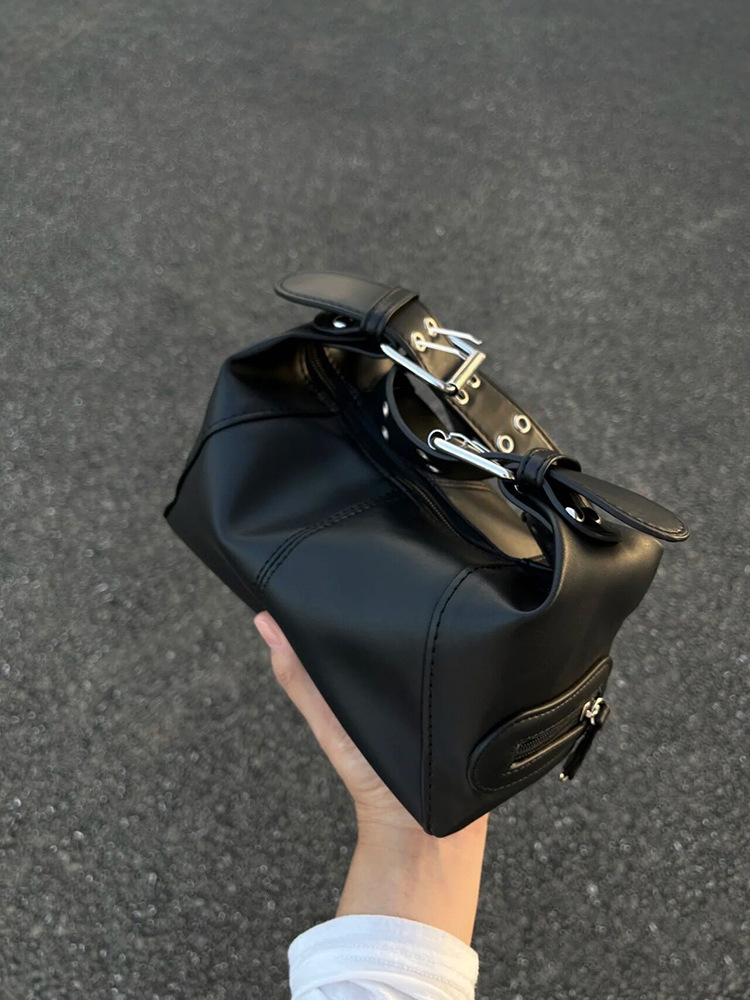 designer Niche Design High-End Motorcycle Bag Y2K Sweet Cool European and American Style Hot Girl Belt Underarm Bag Single Shoulder Crossbody Bag Tren