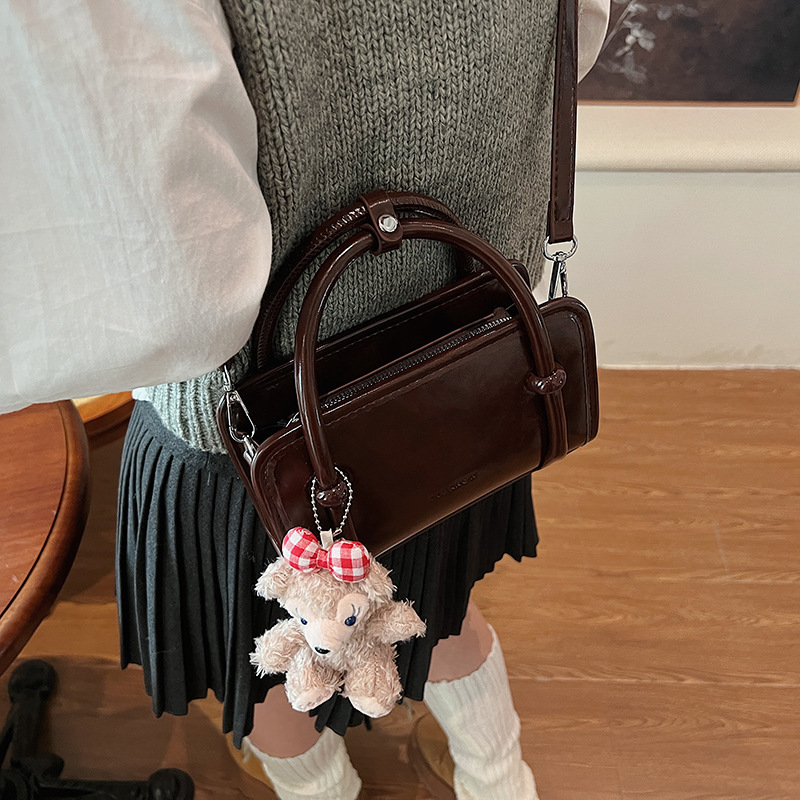 designer Korean Niche Design Handbag for Women 2025 Spring New Fashion Retro Small Square Bag Versatile Crossbody Bag