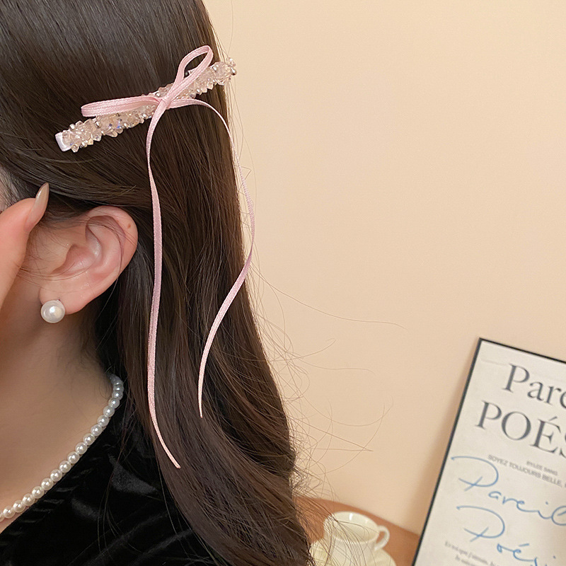 Exclusive Diamond Set Heart Pearl Bow Hair Clips Niche style Bang Clips with Luxury and Sophistication