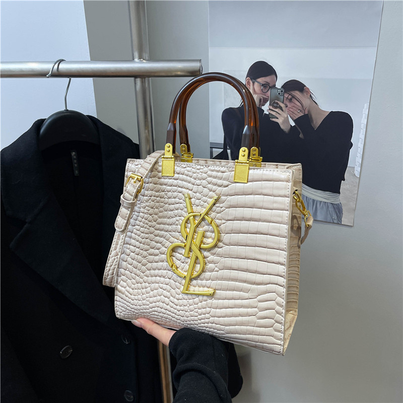 Female hard handbag year new patent leather bright face light bag cross body one shoulder all match