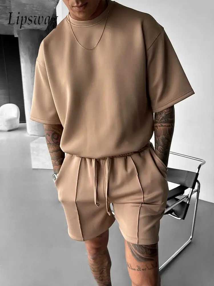 Fashionable Solid Color Outfits Mens Clothing Summer Trendy O Neck Short Sleeve Tops And Shorts Men Two Piece Sets Casual Suits W250609
