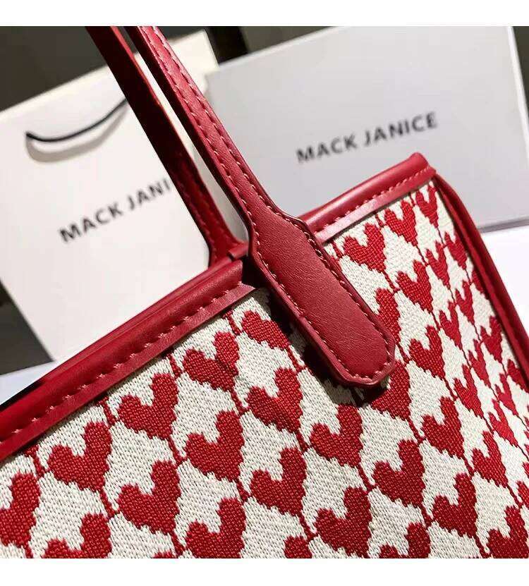 High Quality Red Heart Textured Leather Bucket Women Handbag Large Capacity Casual Tote Lady Purse Shoulder Underarm Bag