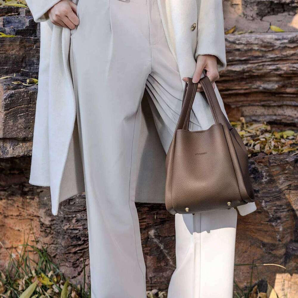 High-End Niche For Women Spring And Summer New Fashion Shoulder Crossbody Versatile Women's Popular Bucket Bag