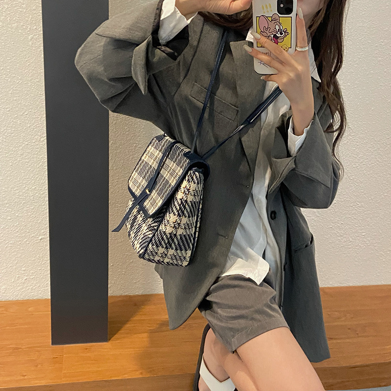 designer Wandering Bag for Women 2021 New Trend Blue Canvas Plaid Crossbody Large Capacity Versatile Shoulder Underarm Bag