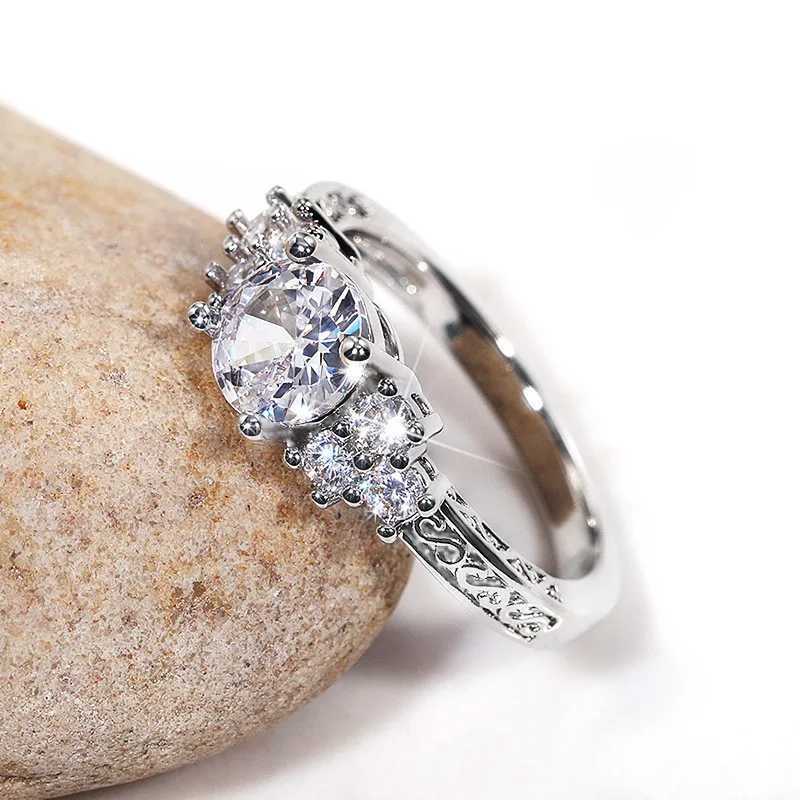 925 Sterling Silver Engagement Rings for Women Band Brilliant Cubic Zirconia Love Gift Luxury Trendy Wedding Jewelry Gifts XJ250606