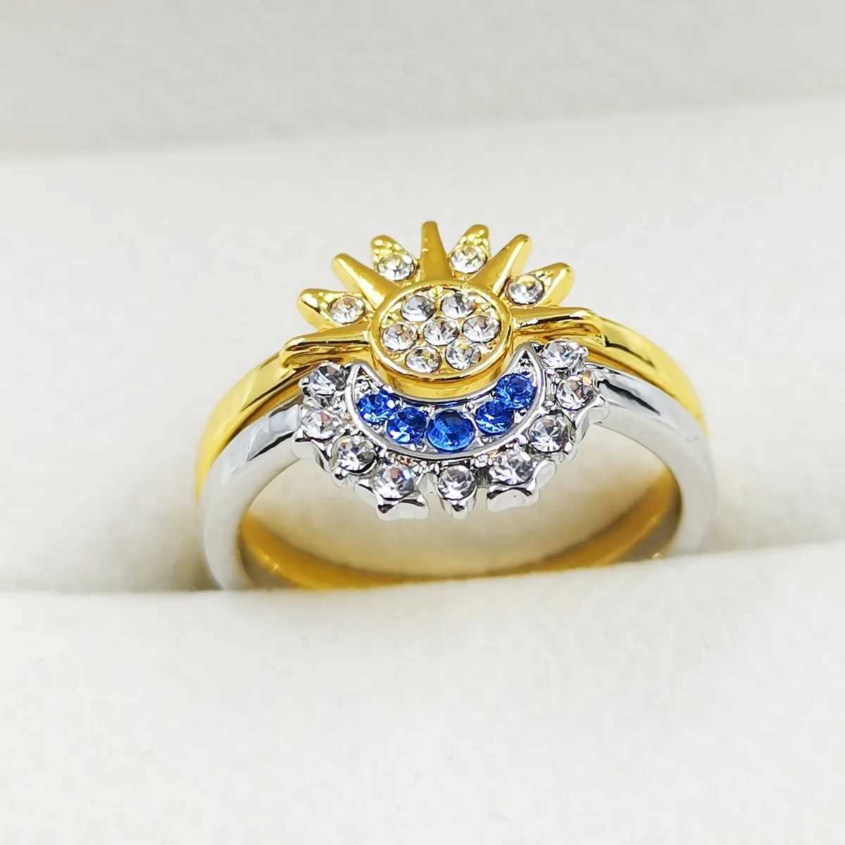 New Hot Selling Classic Shining Sun Moon Couple Ring Blue Studded With Diamonds Charming Fashion Womens Festival Gift W250606