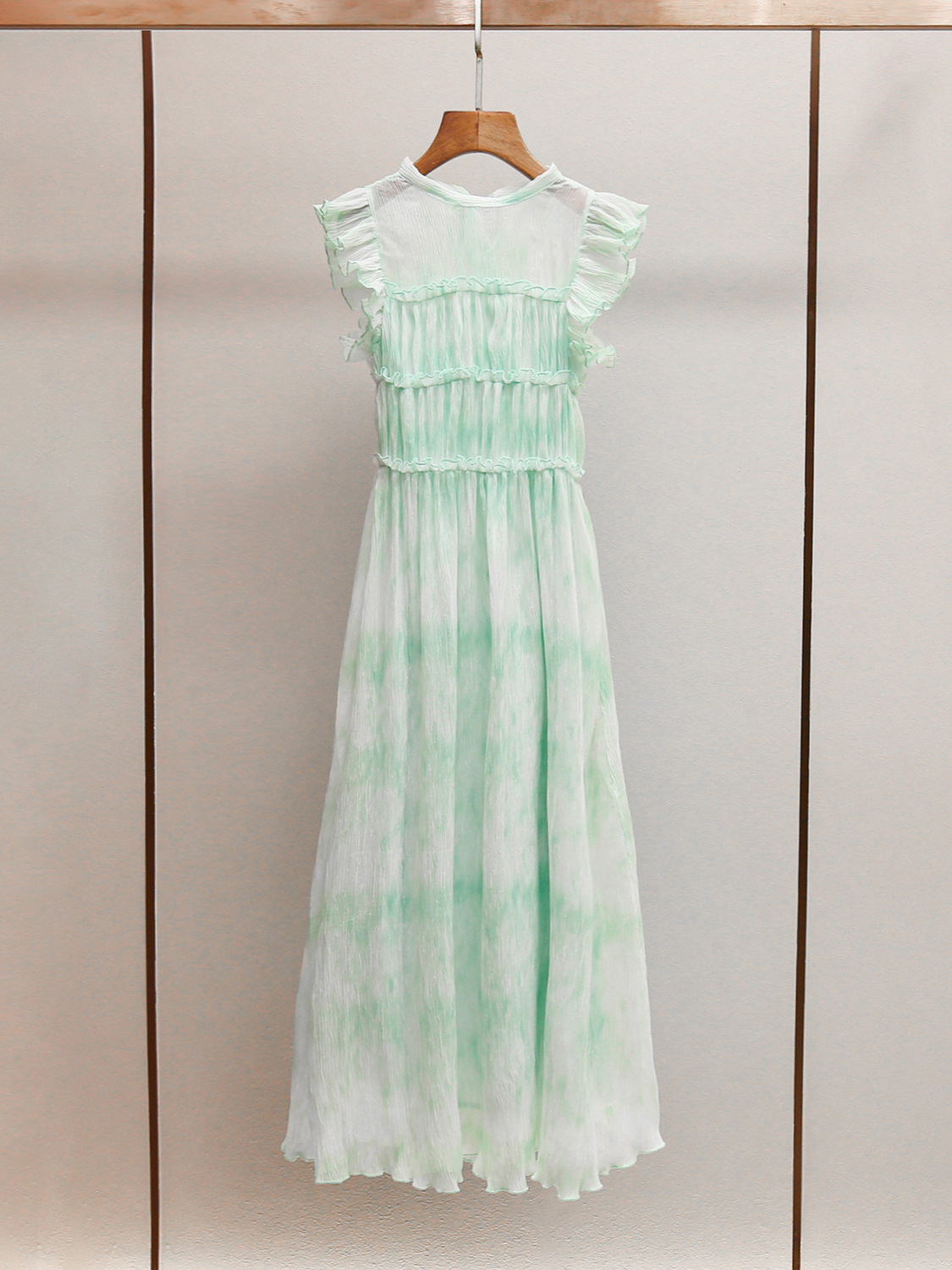 HH240 New women's dress summer new style fairy gentle long skirt flying sleeve waist slim skirt