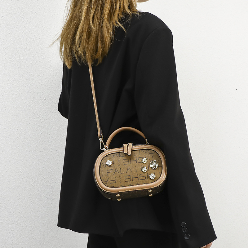 Free Shipping 2025 Luxury Spring/summer New Designer Bags Fashion Printed Handbag Niche High-end Single Shoulder Crossbody Commuter Versatile Small Sq