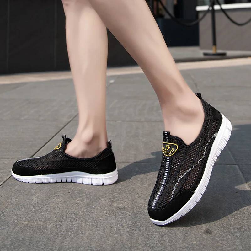 Ddmyoutdoor Summer Men Sneakers Hollowed Out Classic Casual Breathable Mesh Jogging Without Straps Lightweight Walking Shoes Tenis Masculino Outdoor S