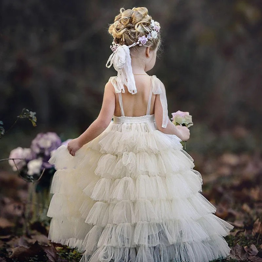 Lovely Flower Girls Dresses Spaghetti Straps Lace Tiered Kids Formal Wear Custom Made Backless Birthday Toddler Pageant Gowns