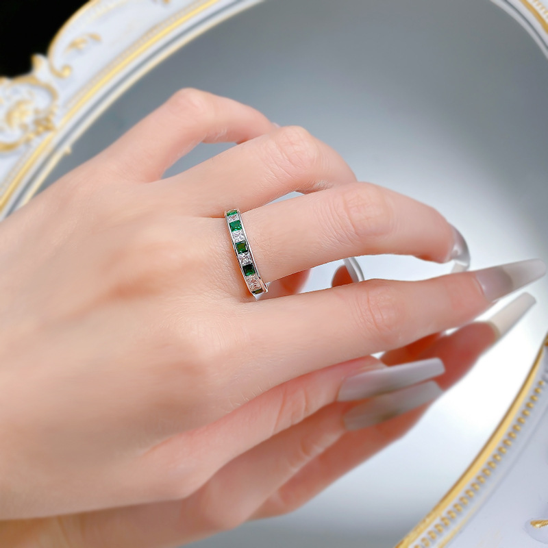 2025 Choucong Elegant Top Sell Luxury Jewelry Handmade Real 100% S925 Sterling Silver Princess Cut Emerald Lab Moissanite Diamond Party Promise Lady W