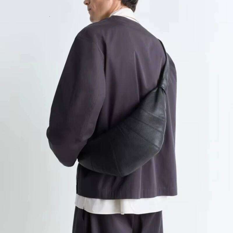 LE Grain Top Layer Cowhide Croissant Women's Single Shoulder Retro Dumpling Brand Niche Messenger Bag