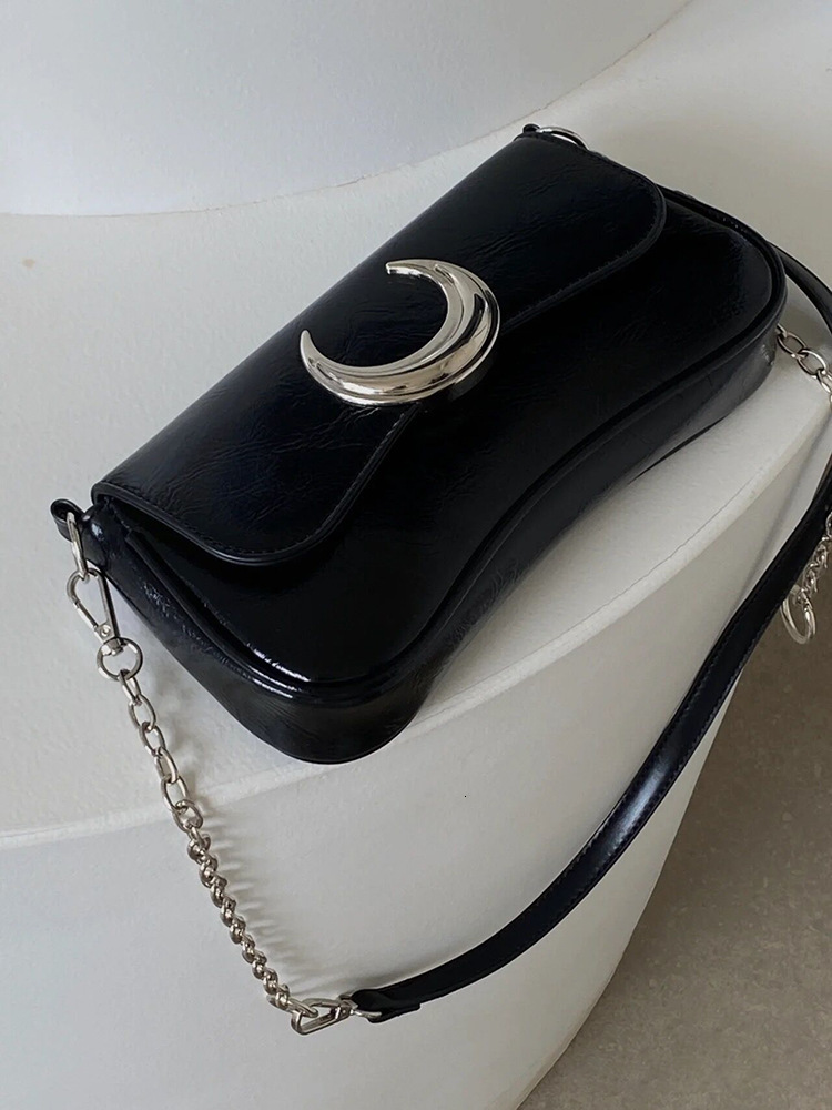 designer Niche Moon Bag Chain Underarm Bag for Women 2025 New Fashion Women's Bag Multi-use Baguette Bag Single Shoulder Crossbody Bag