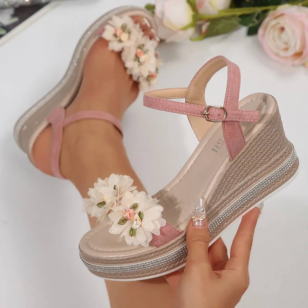 Ddmyoutdoor Women S Peep Toe Summer Fashion Flower Sandals Buckle Strap Platform New Wedges High Heels Sandalias De Mujer Outdoor Shoes