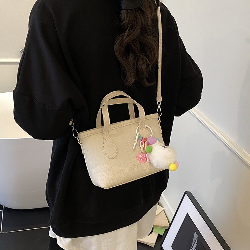 designer Minimalist Fashion Bag Women's Bucket Bag 2025 New Spring Summer Versatile Casual Handbag Shoulder Crossbody Bag